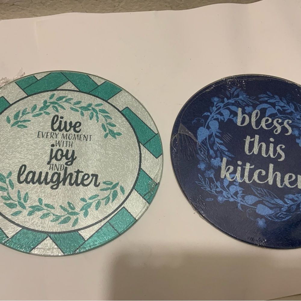 Set 2 Cutting board-Tempered Glass Bless this kitchen  live every moment joy B1